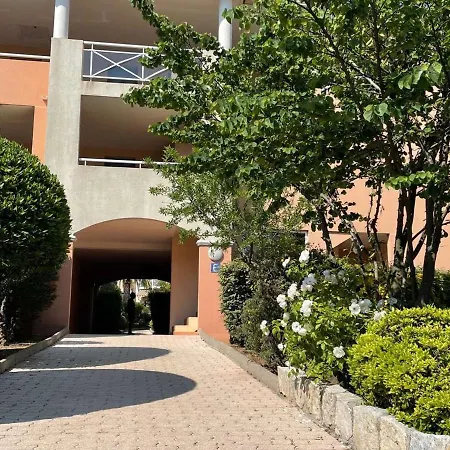 T2 Avec Piscine, 4 Couchages - - Fr-1-226b-161 Apartment *